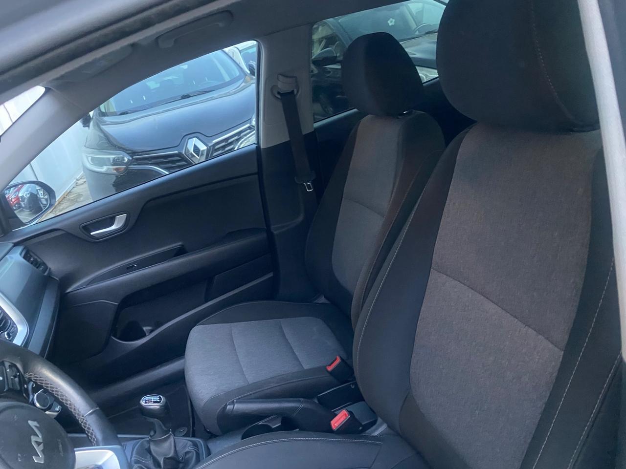 Kia Stonic 1.0 T-GDi 100 CV MHEV MT Black Edition