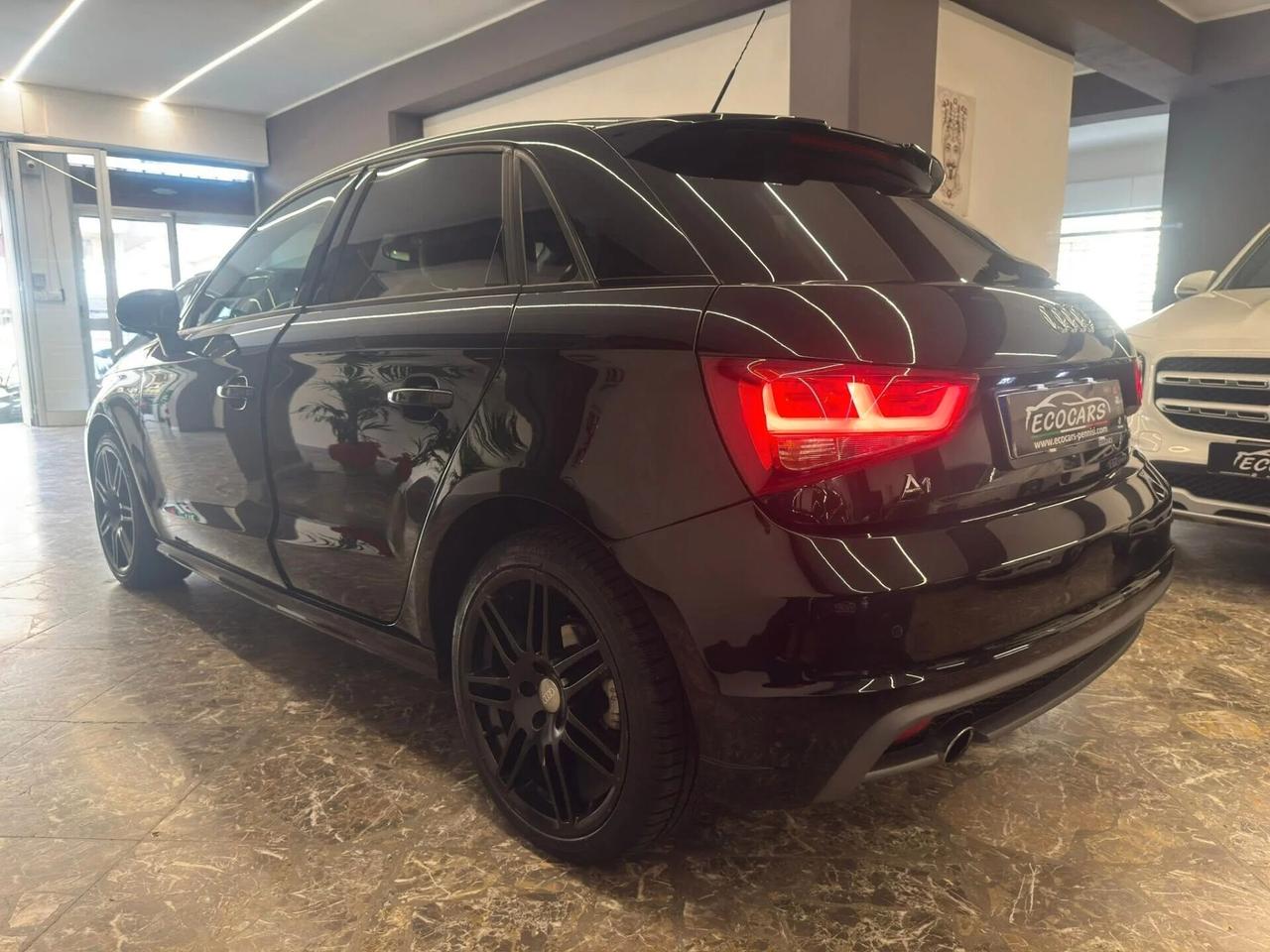 Audi A1 1.6 TDI 90cv S tronic s-line completa - 2015