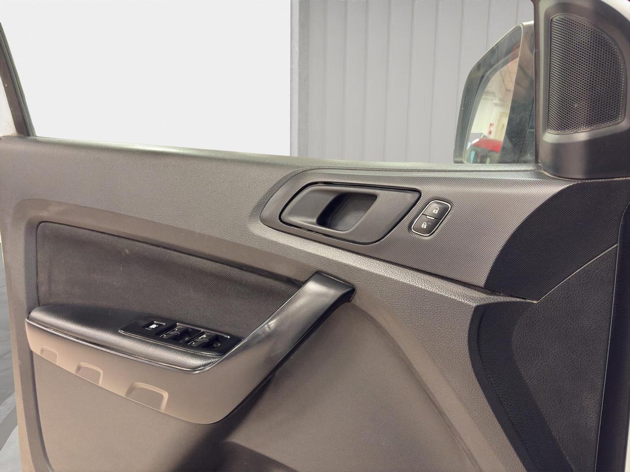 Ford Ranger 2.0 tdci double cab XL 170cv