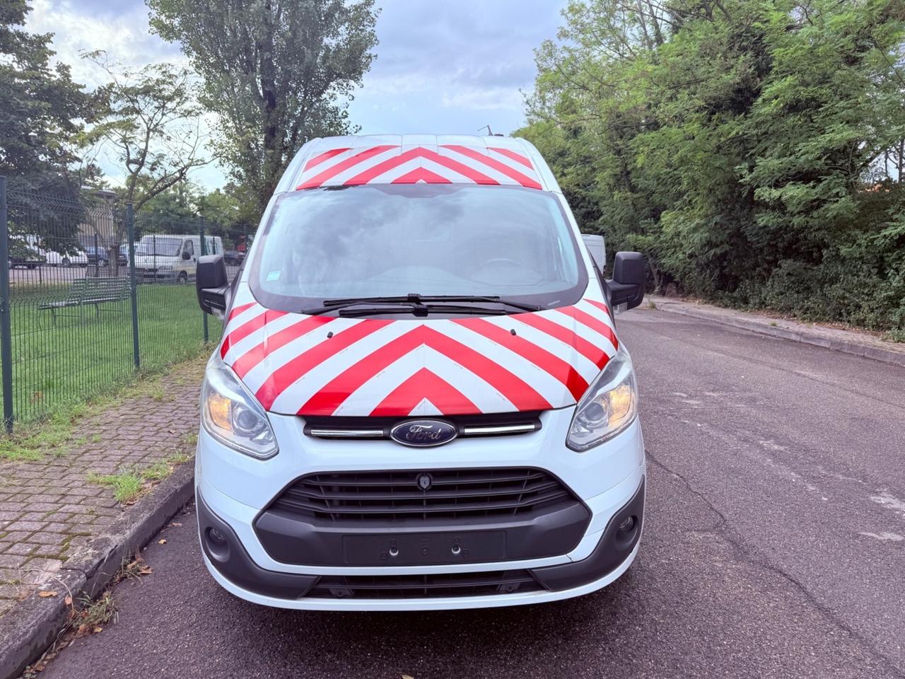 Ford Transit Custom 2.2 TDCi- UNICO PROPRIETARIOOO