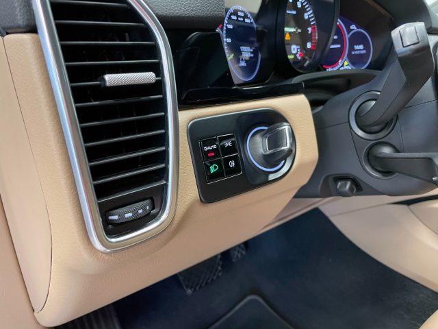 PORSCHE Cayenne COUPE 3.0 E-HYBRID TIPTRONIC