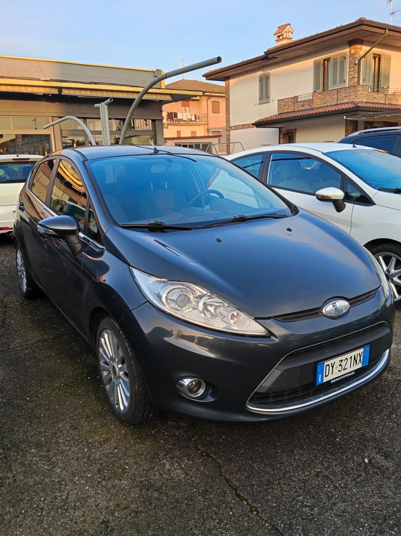 Ford Fiesta 1.4 5 porte Bz.- GPL Titanium