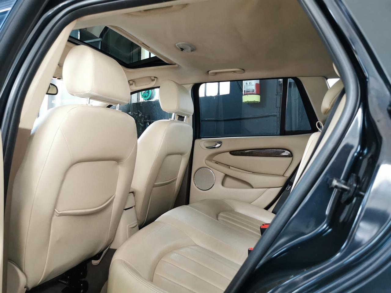 Jaguar X-Type 2.2D cat Wagon Executive GARANZIA 12 MESI