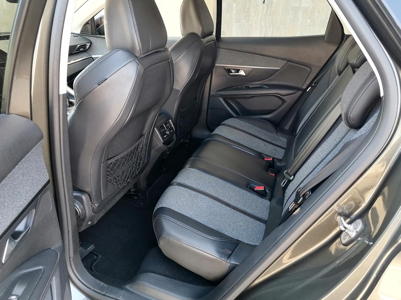 Peugeot 3008 1.6 BlueHDi 120 ALLURE PACK 2017