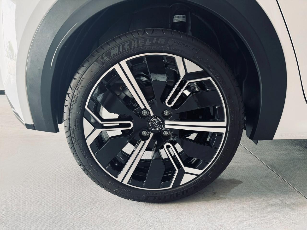 Lancia Ypsilon Hybrid e-DCT Garanzia 2029