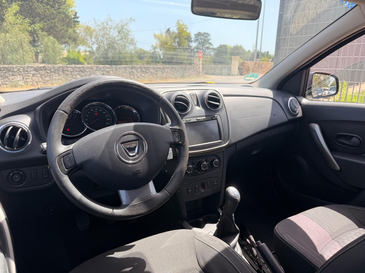 Dacia Sandero 900 12V 90CV Lauréate-2013