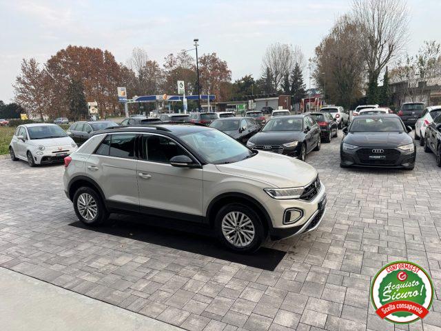 VOLKSWAGEN T-Roc 1.0 TSI RESTYLING ANCHE PER NEOPATENTATI