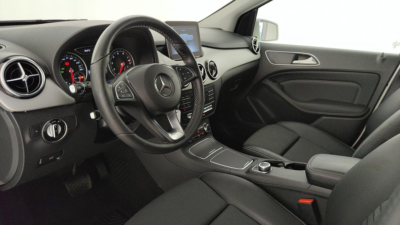 Mercedes-Benz B 180 Sport Tech