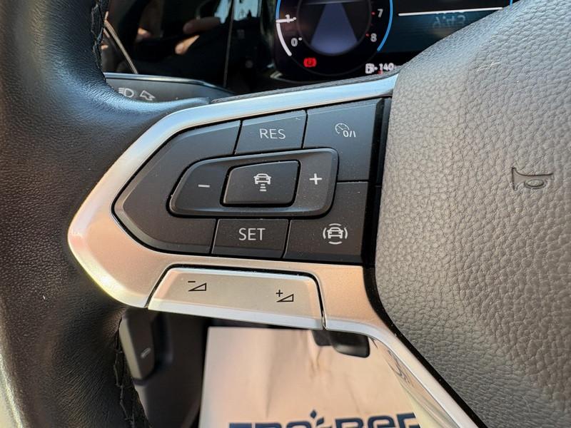 Volkswagen Golf 1.0 tsi evo Life 110cv LED-NAVI-CAM