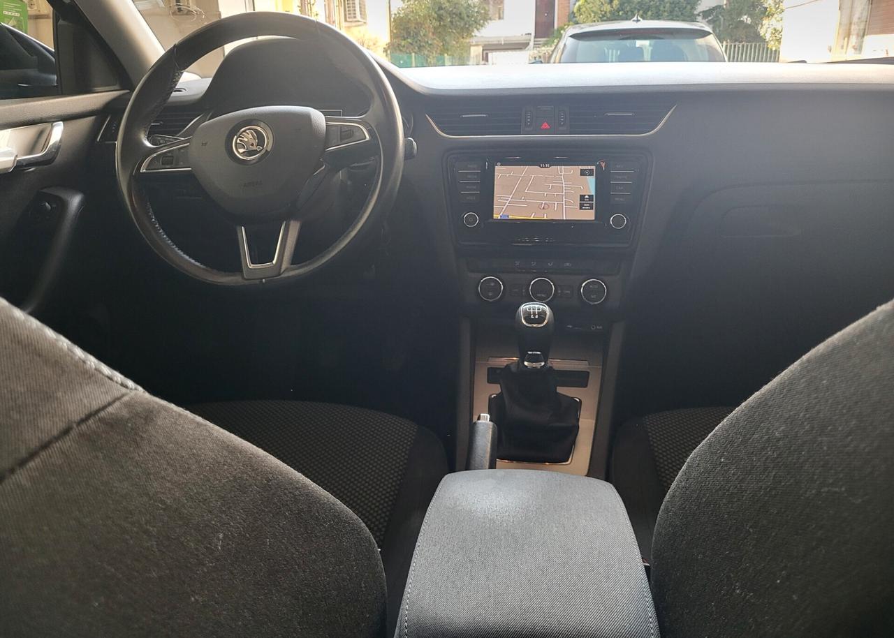 Skoda Octavia 1.6 TDI CR 110 CV Wagon Executive