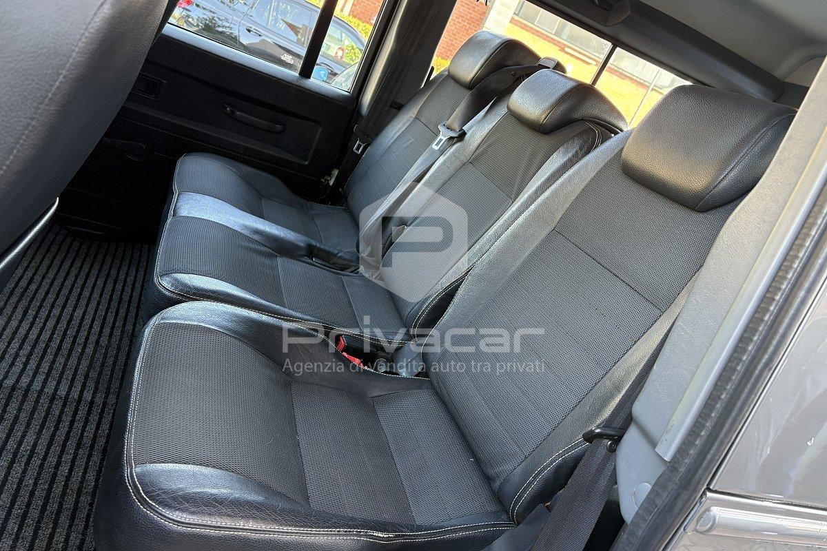 LAND ROVER Defender 110 2.4 TD4 Station Wagon SE