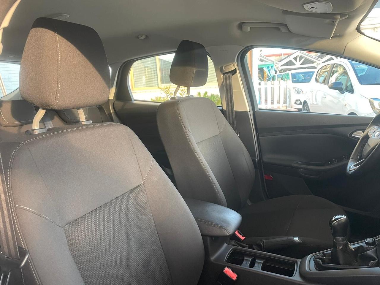 Ford Focus 1.0 EcoBoost 100 CV Start&Stop Business