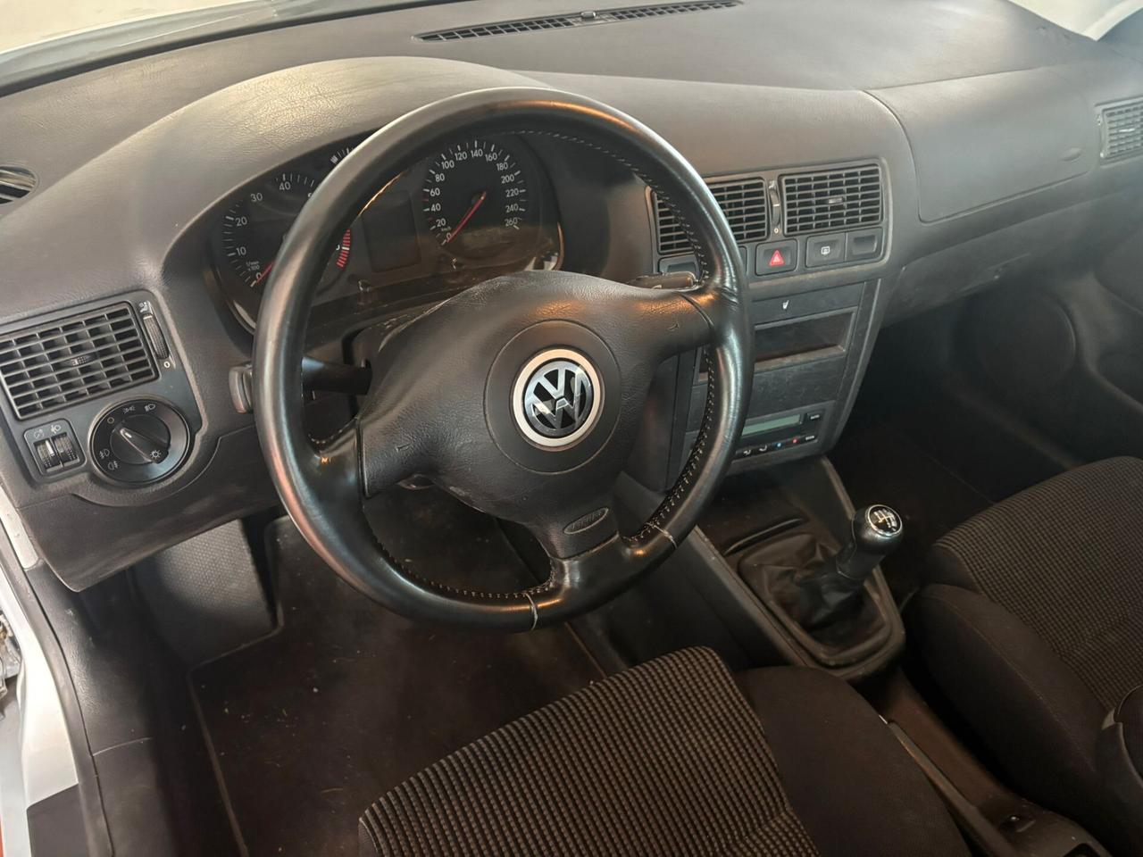 Volkswagen Golf 1.8 20V 5 PORTE 98KW