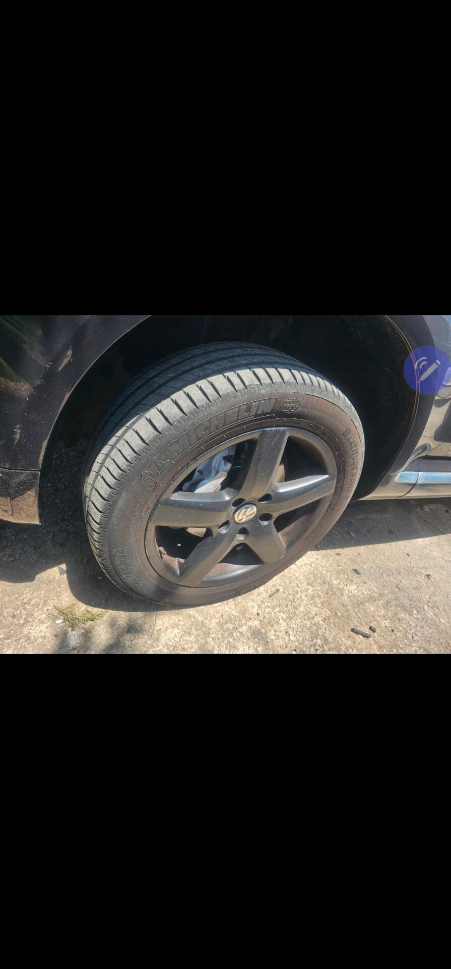 Volkswagen Touareg 3.0/240CV V6 TDI DPF tip. Exclusive