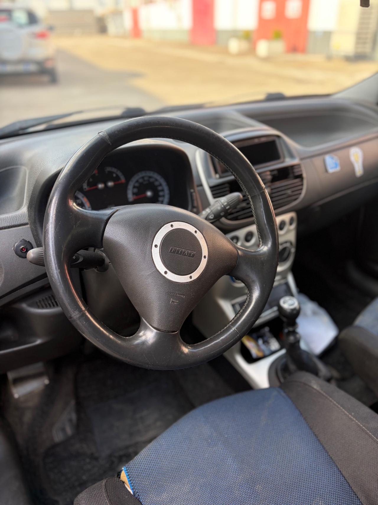 Fiat Punto 1.2i 16V cat 3 porte Sporting
