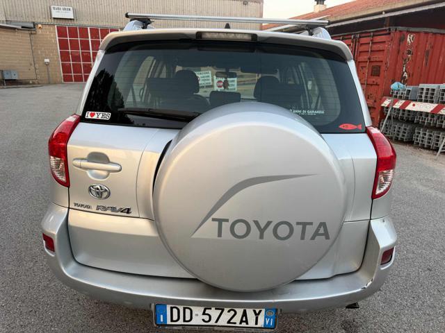 TOYOTA RAV 4 MY23 RAV4 2.2 D-4D 136 CV Luxury senza lavoro da fare