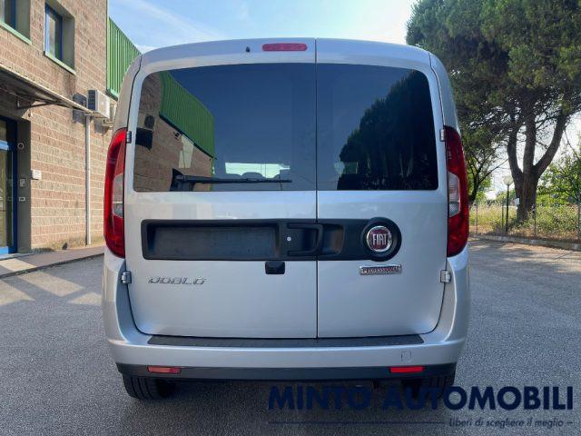 FIAT Doblo COMBI 1.6 MJT 120 CV LOUNGE AUTOCARRO 5 POSTI