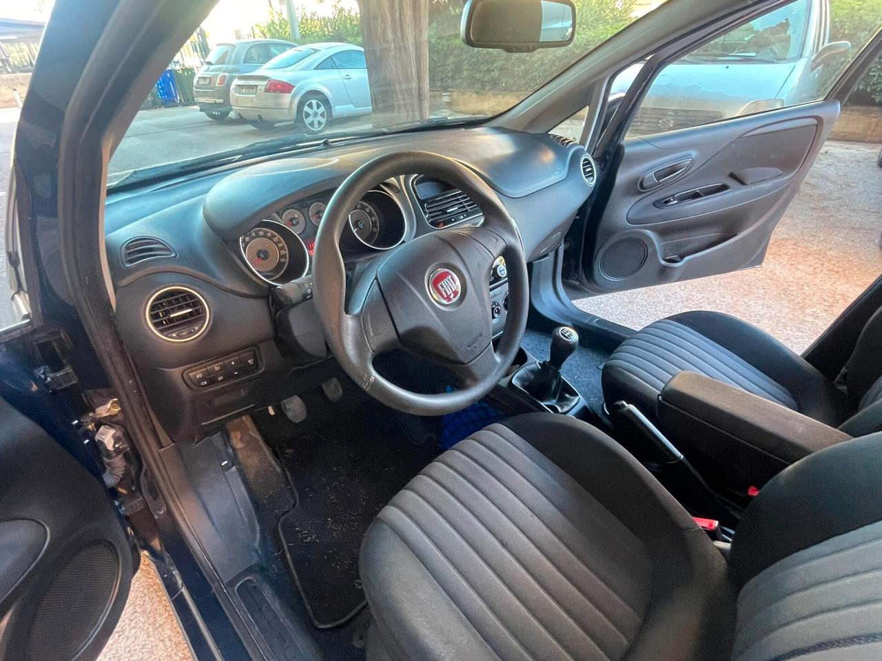 Fiat Punto 1.3 MJT II S&S 95 CV 5 porte Street
