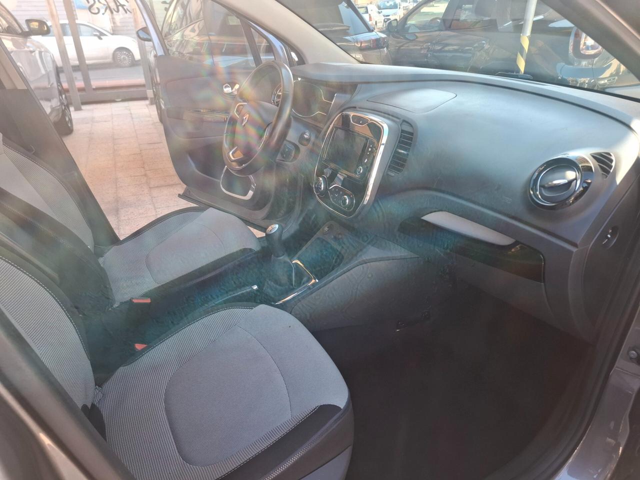 Renault Captur - 1.5 Dinamiche | Navigazione | Accesso/avviamento senza chiave | Climatizzatore