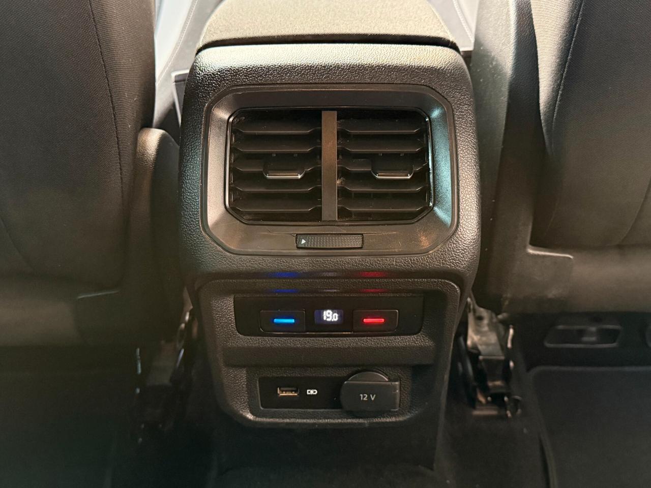 VW Tiguan 2.0 TDI *DSG 150CV NAVI CARPLAY - 2019