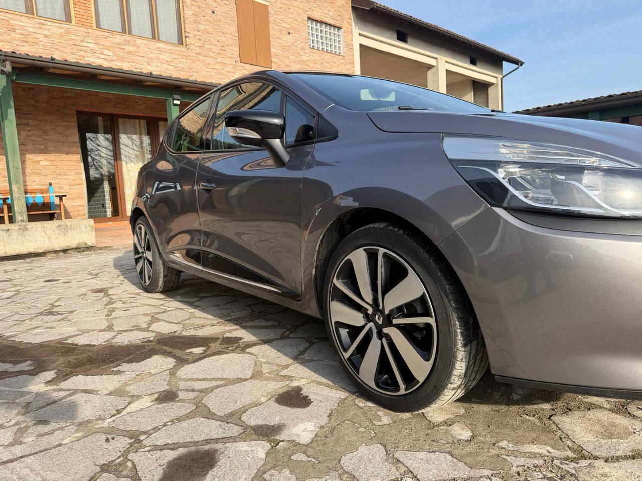 Renault Clio 1.5 dCi 8V 90CV Start&Stop 5 porte Energy neopatentati