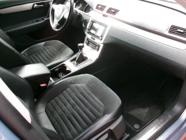 Volkswagen Passat 2.0 TDI Highline BlueM. Tech.