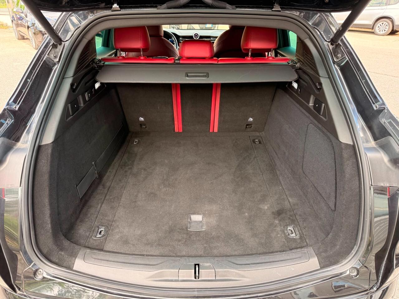 Maserati Grecale MHEV 330 CV AWD Modena