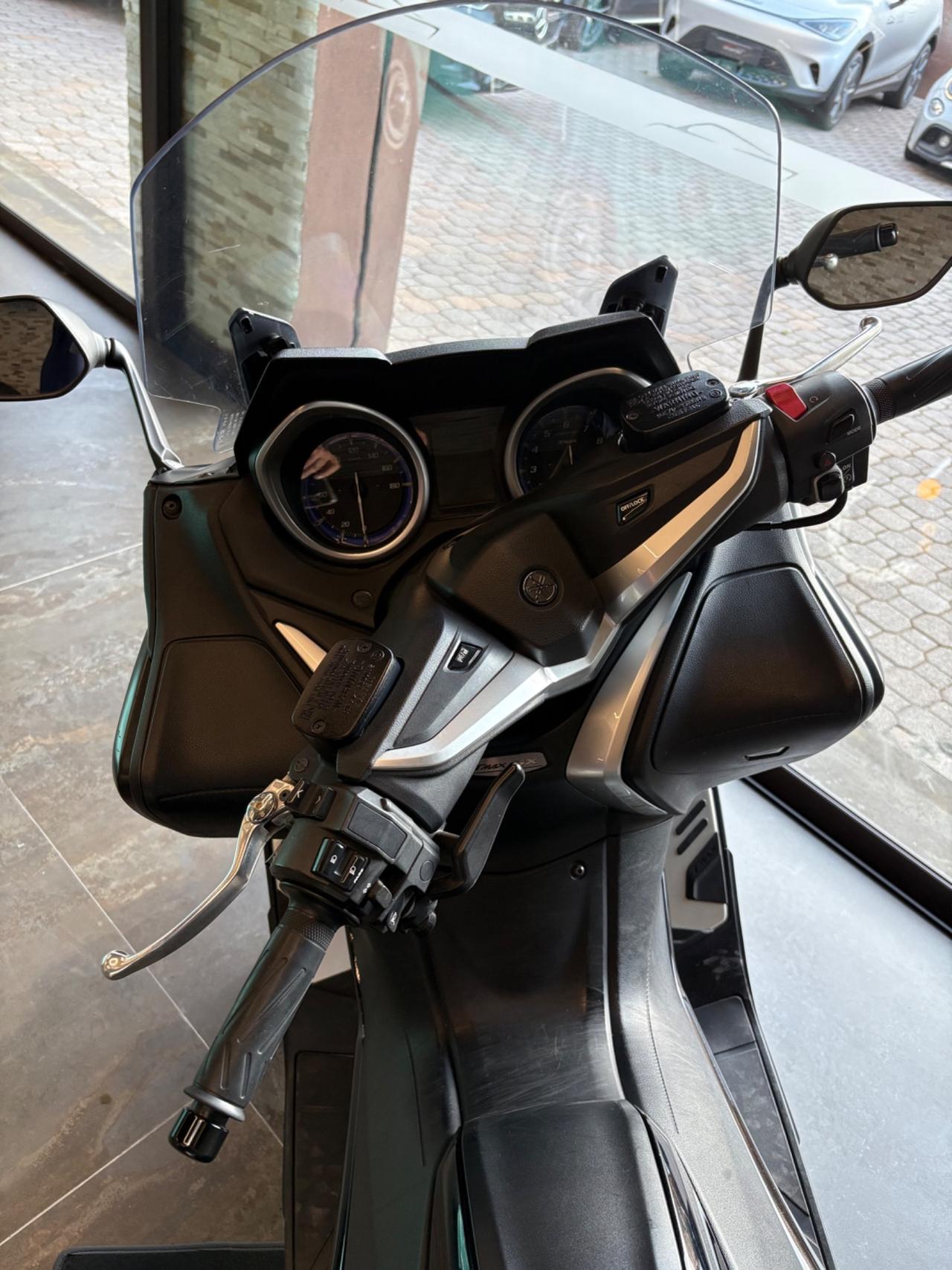 Yamaha T Max 530 sx