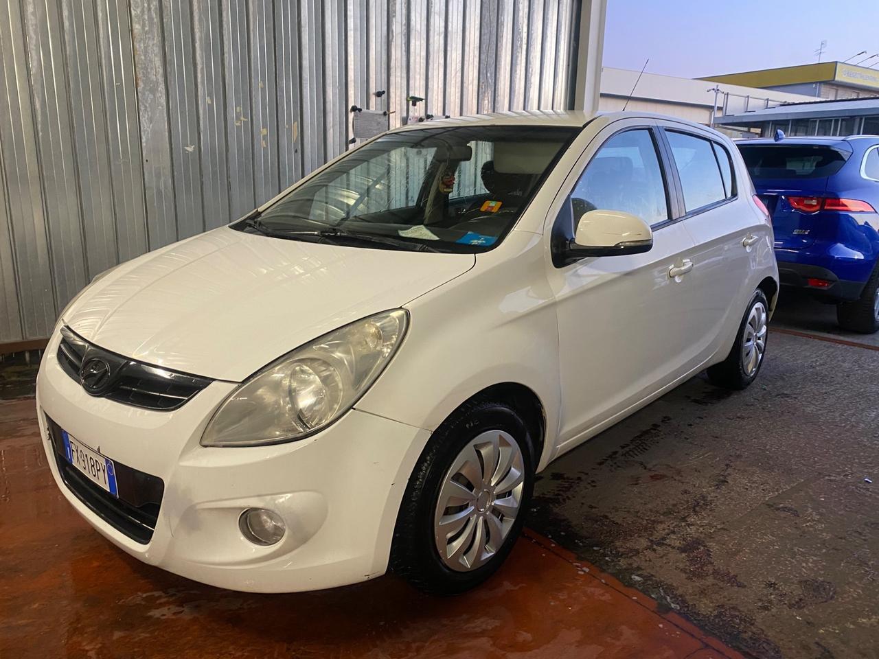 Hyundai i20 1.2 5p. Fiorucci TOP