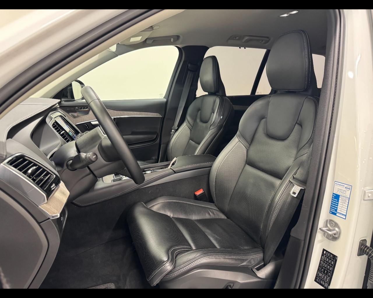 VOLVO XC90 B5 AUTO PLUS DARK