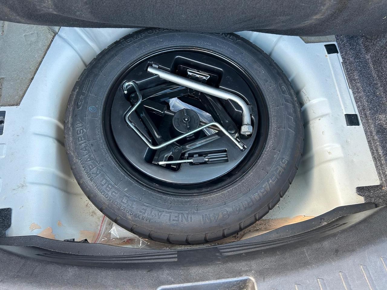 Lancia Ypsilon 1.0 FireFly 5 porte S&S Hybrid Gold