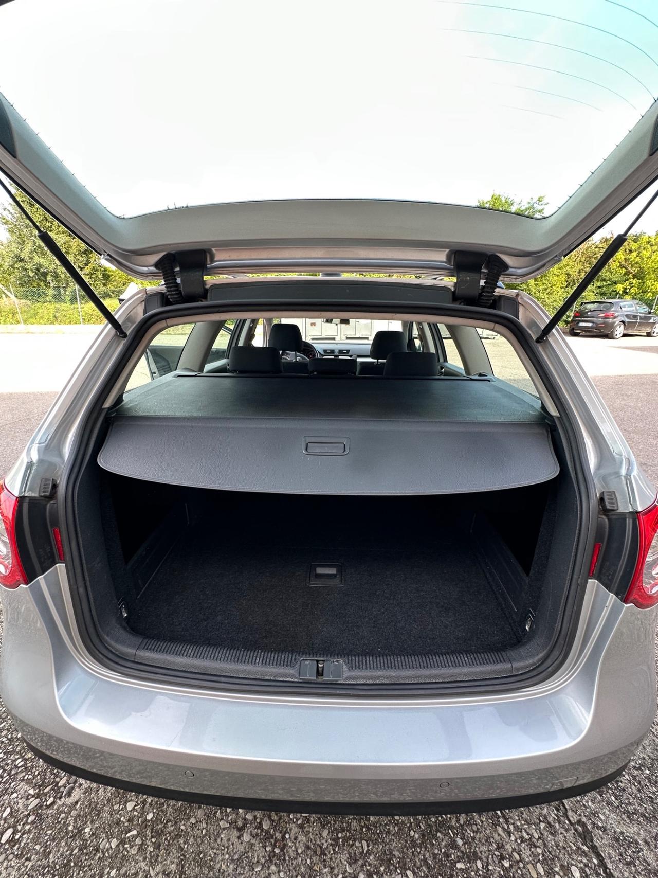 Volkswagen Passat 2.0 TDI DPF 4mot. Var. Highline Unico Prop.