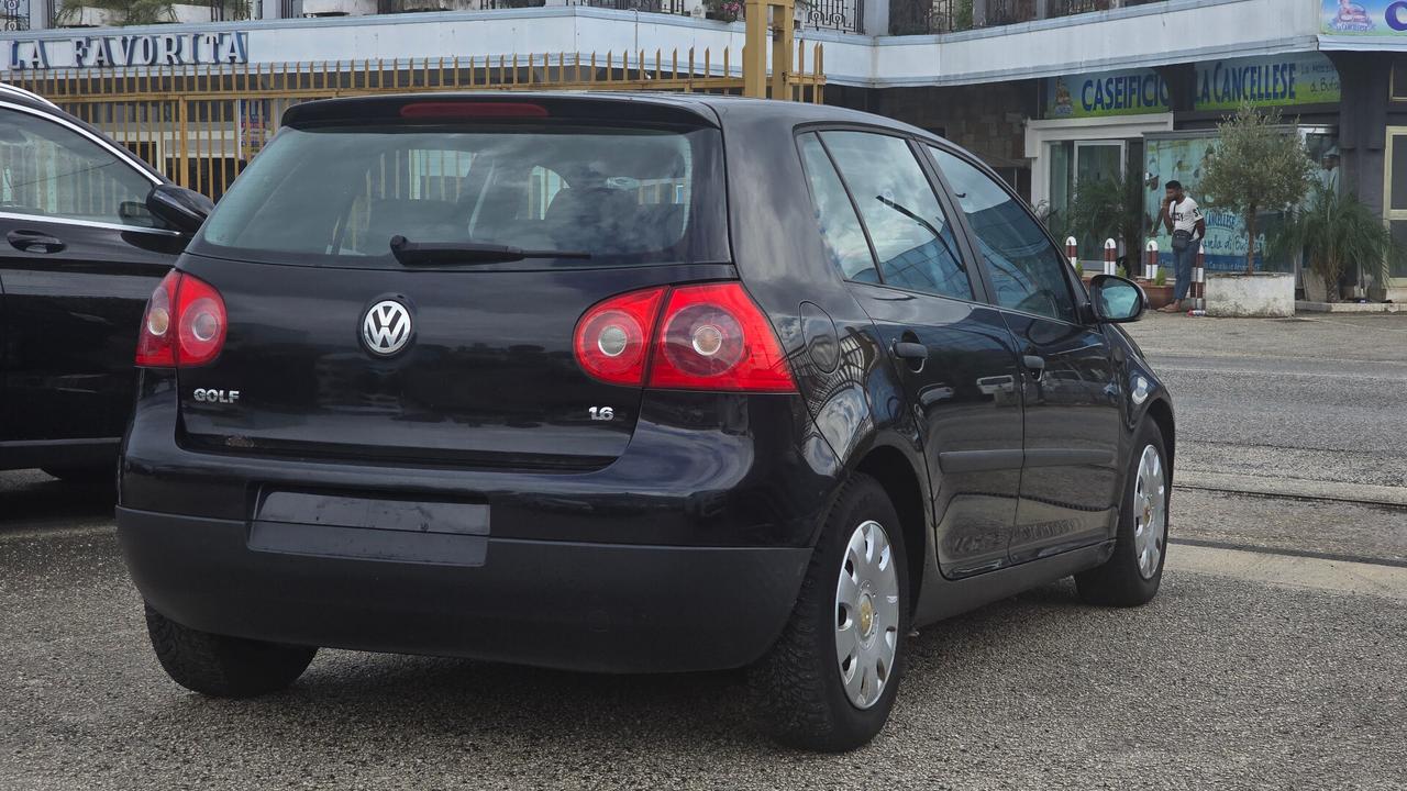 Volkswagen Golf 1.6 5p. Comfortline