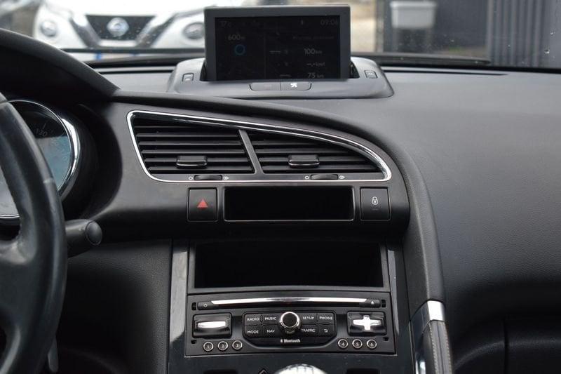 Peugeot 3008 1.6 8v HDi 115cv FAP Allure