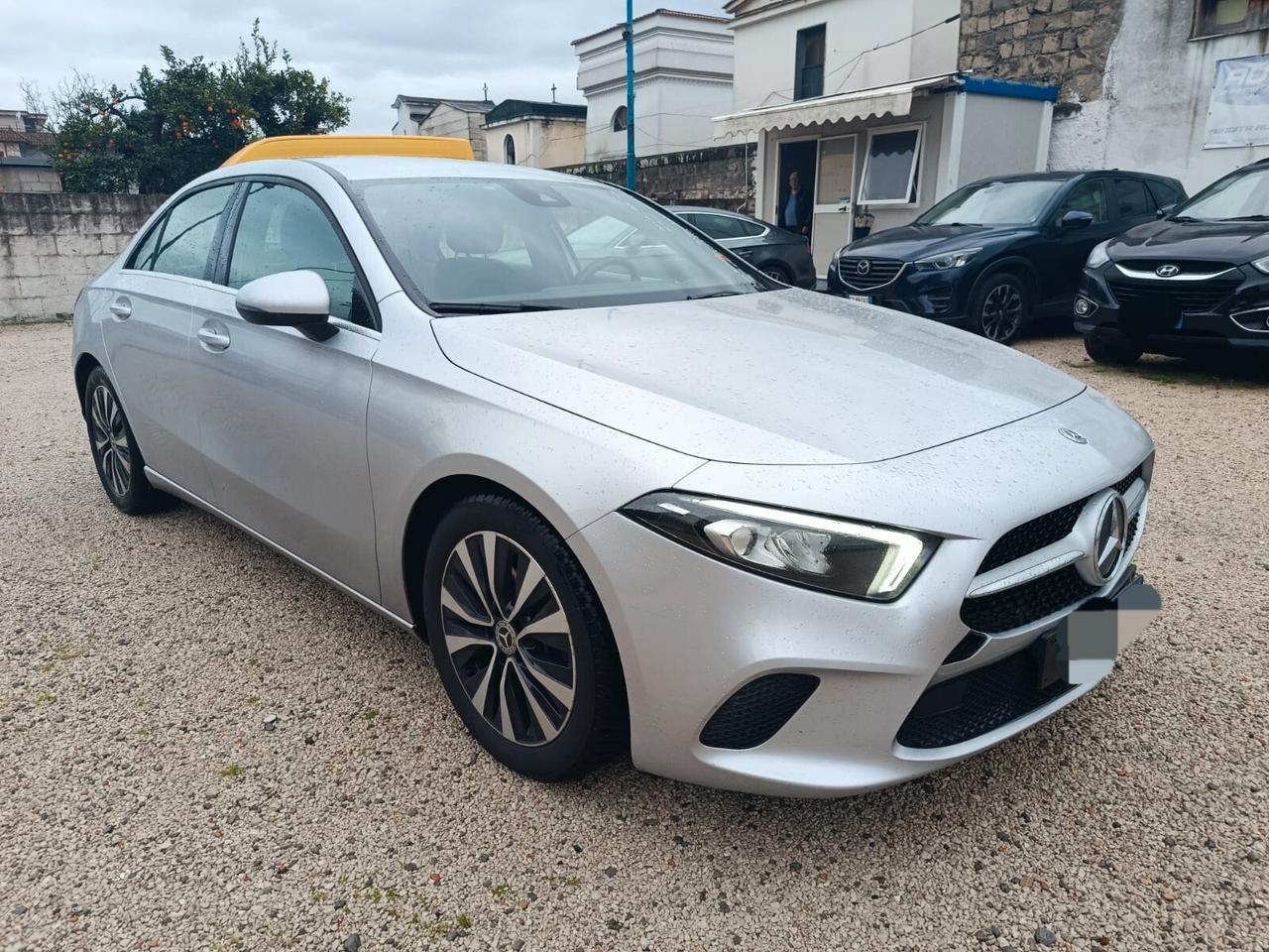 Mercedes-benz A 200 d Automatic Premium Sedan