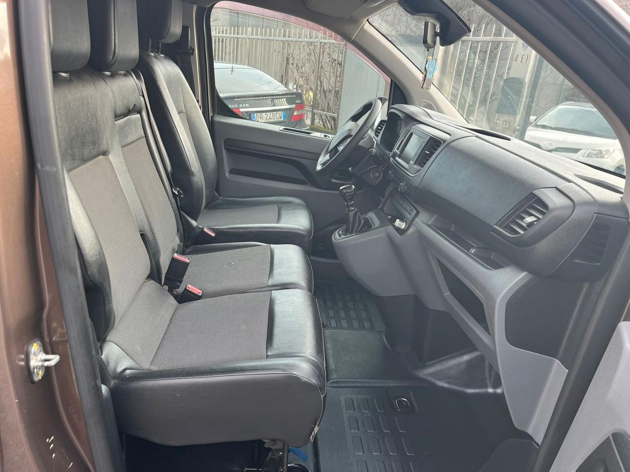 Peugeot Expert 2.0 HDi 120 EURO6 PASSO CORTO