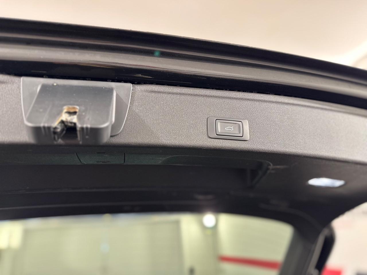 Audi A4 Avant 40 TDI quattro S tronic line edition