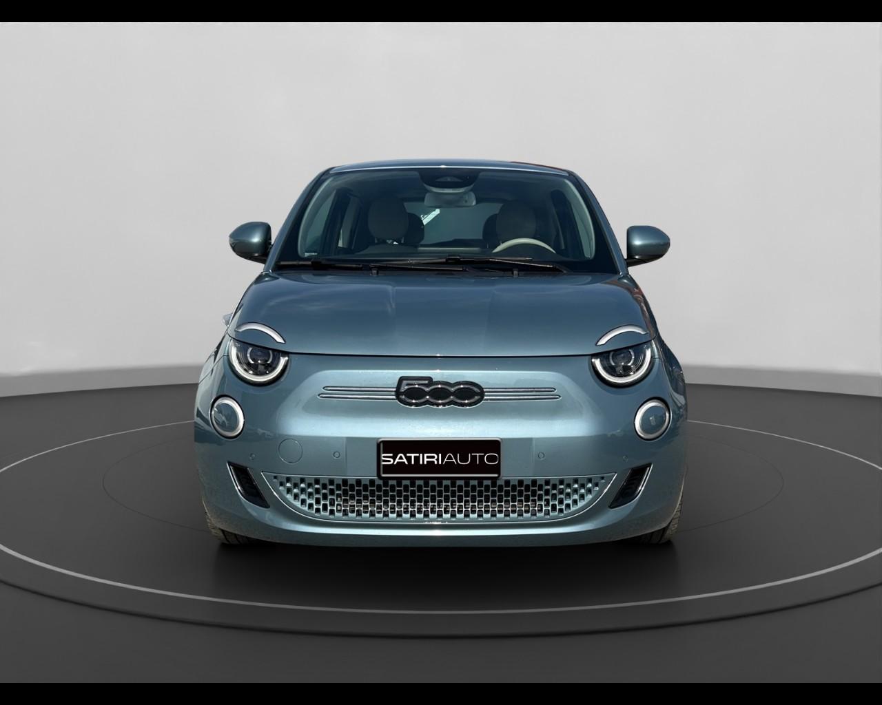 FIAT 500e 3+1 - 500e 3+1 42 kWh La Prima