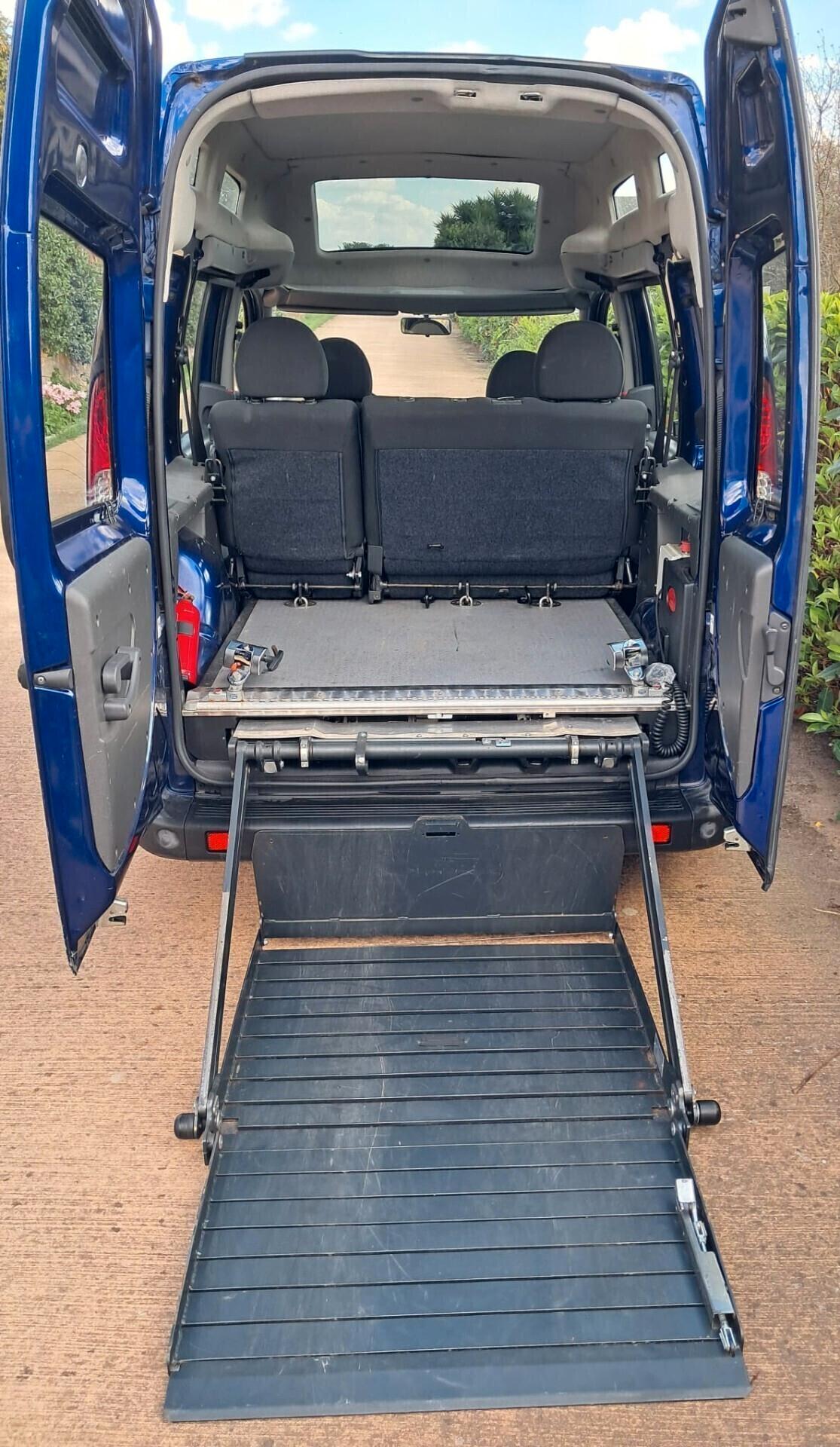 Fiat Doblo 1.4 bz POCHI KM TETTO ALTO TRASPORTO DISABILI