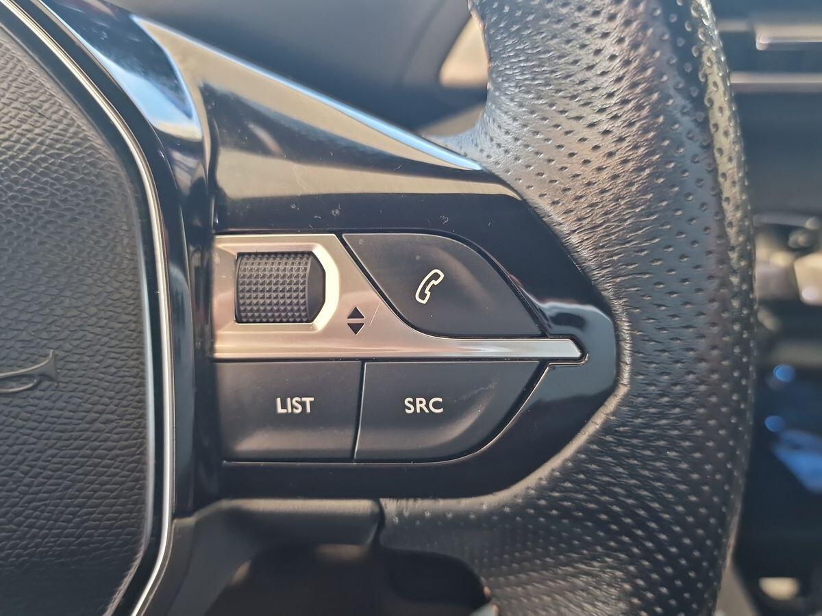 PEUGEOT 3008 1.5 DIESEL 130CV GT - LINE