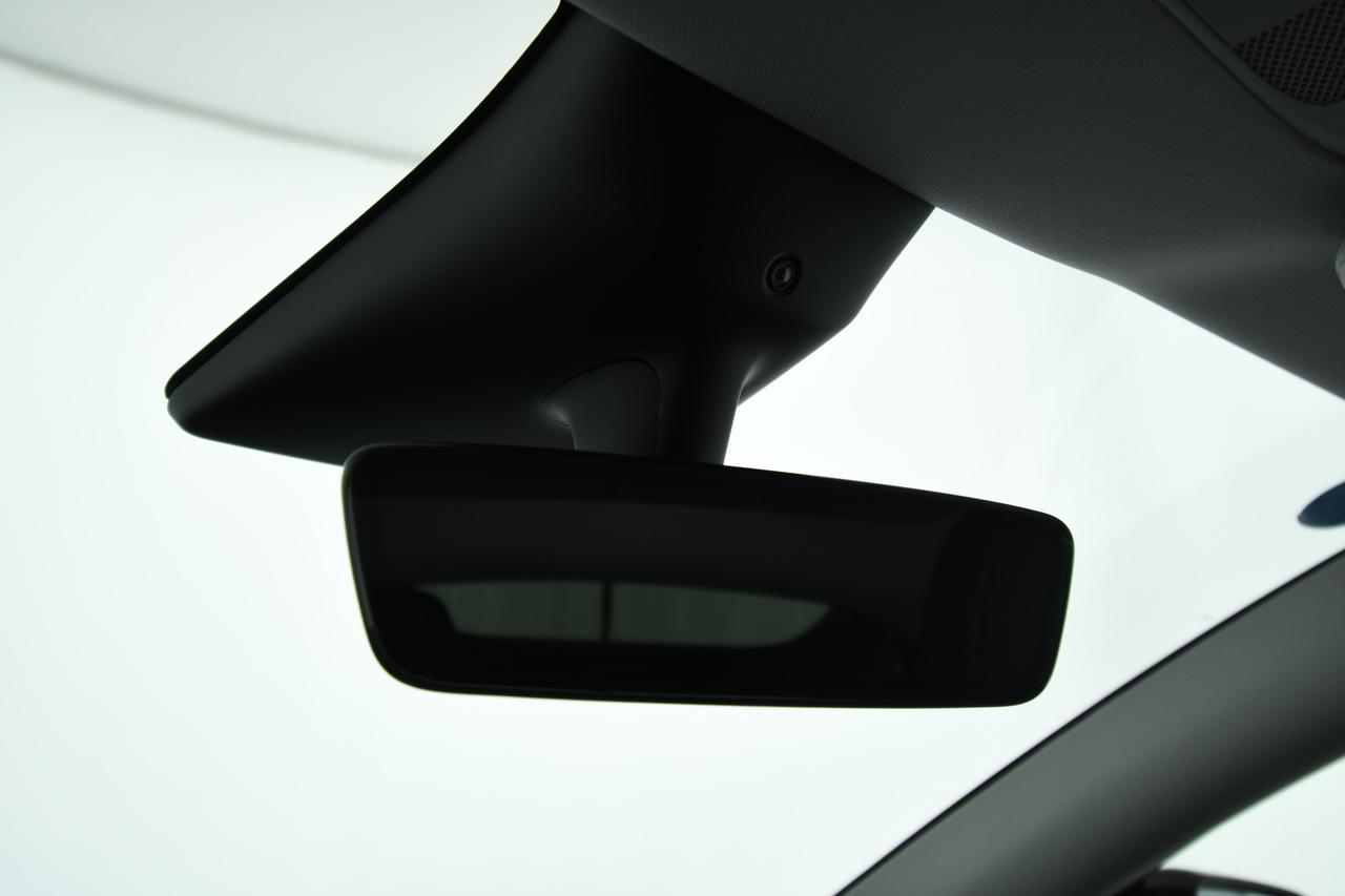 TESLA Model Y Performance Dual Motor awd +AUTOPILOT