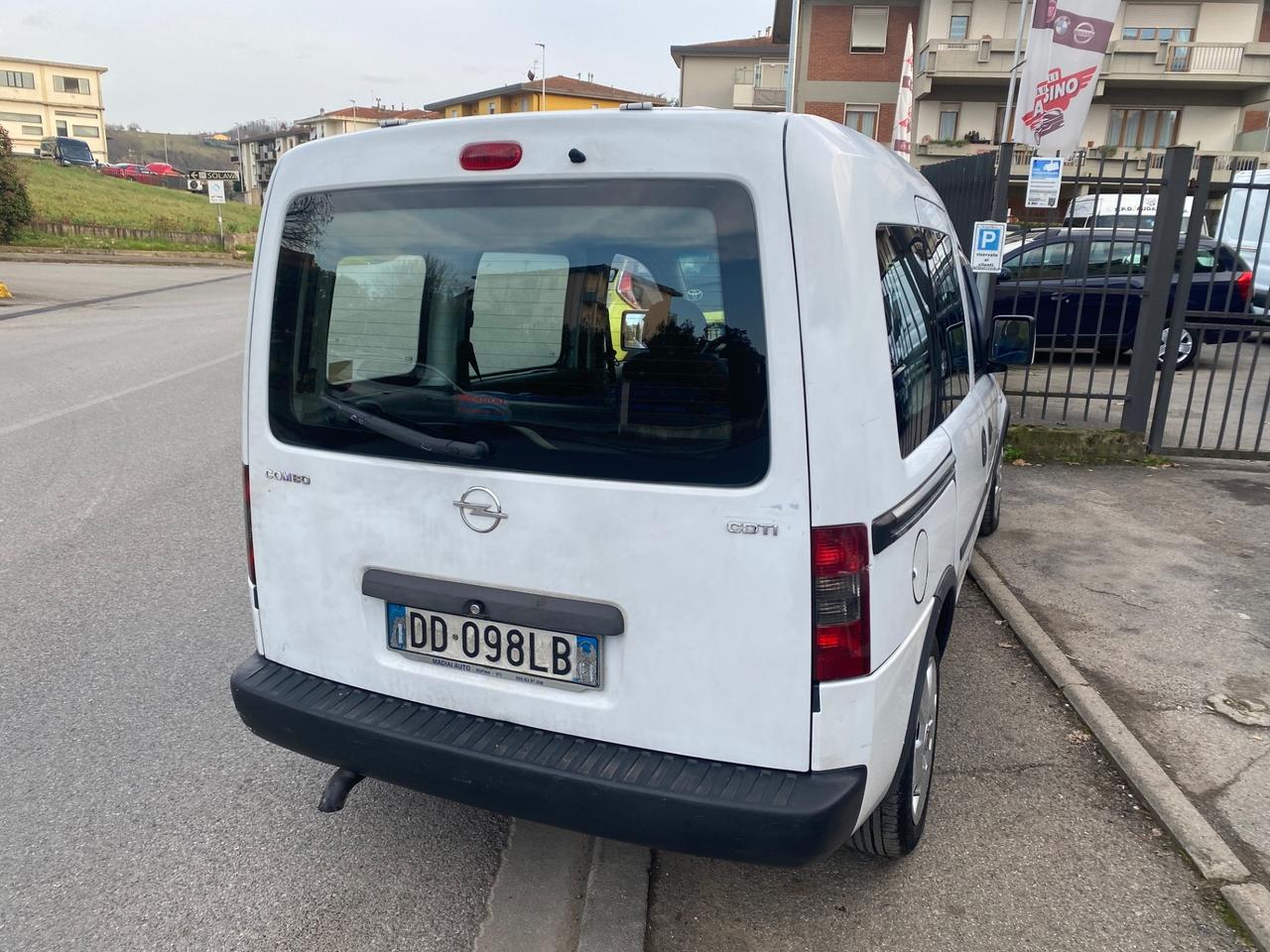 Opel Combo 1.3 CDTI 75CV 5p. Tour Arizona