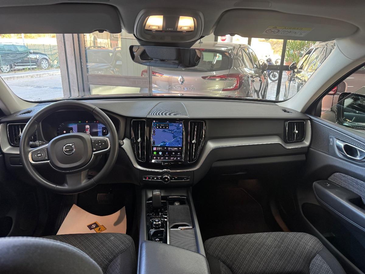 VOLVO XC60 -B4 automatico Core UNICO PROP/ RETROCAMERA/ LED/ SEDILI ELETTRICI