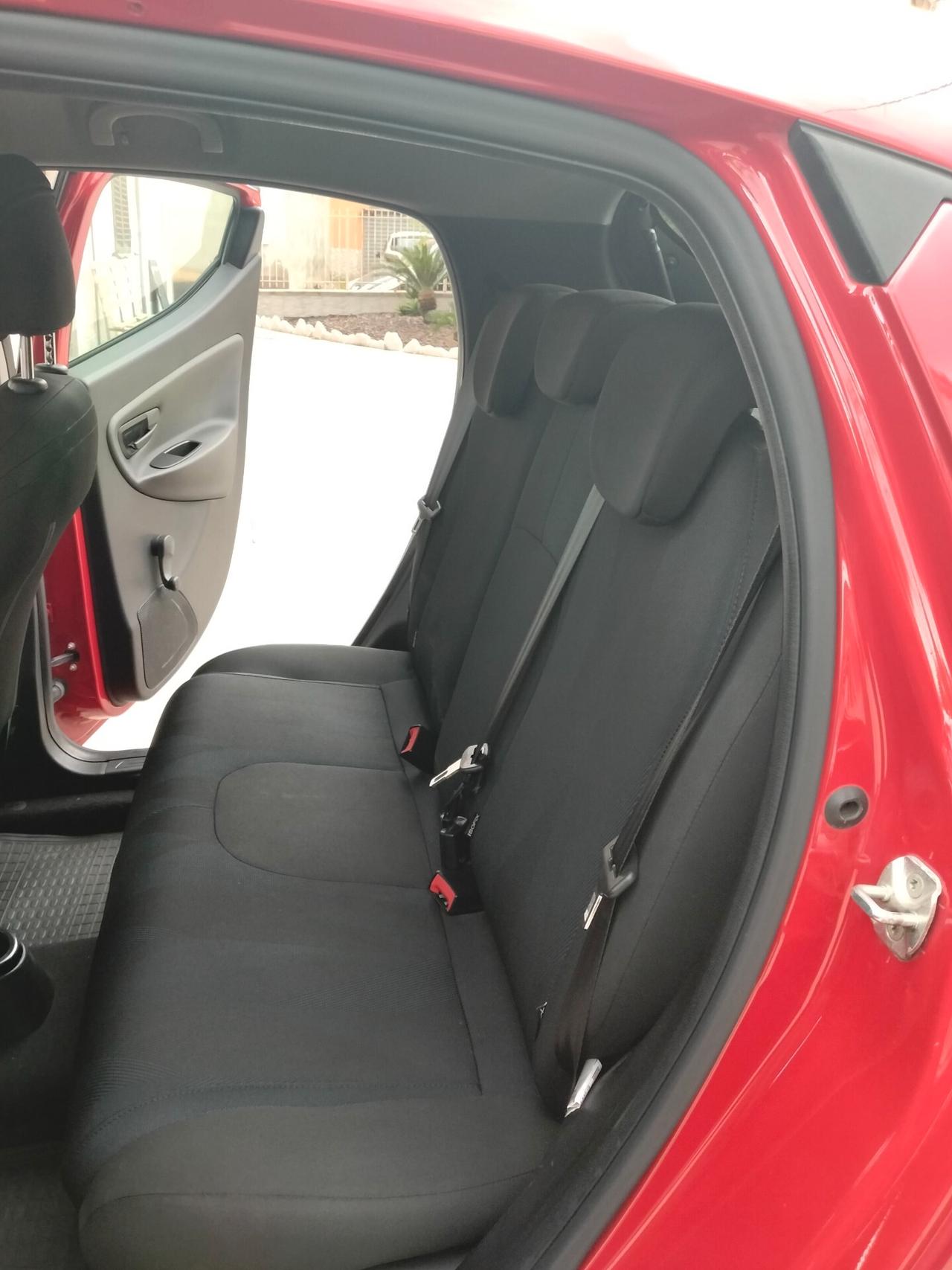 Lancia Ypsilon 1.2 69 CV 5 porte GPL Ecochic Platinum