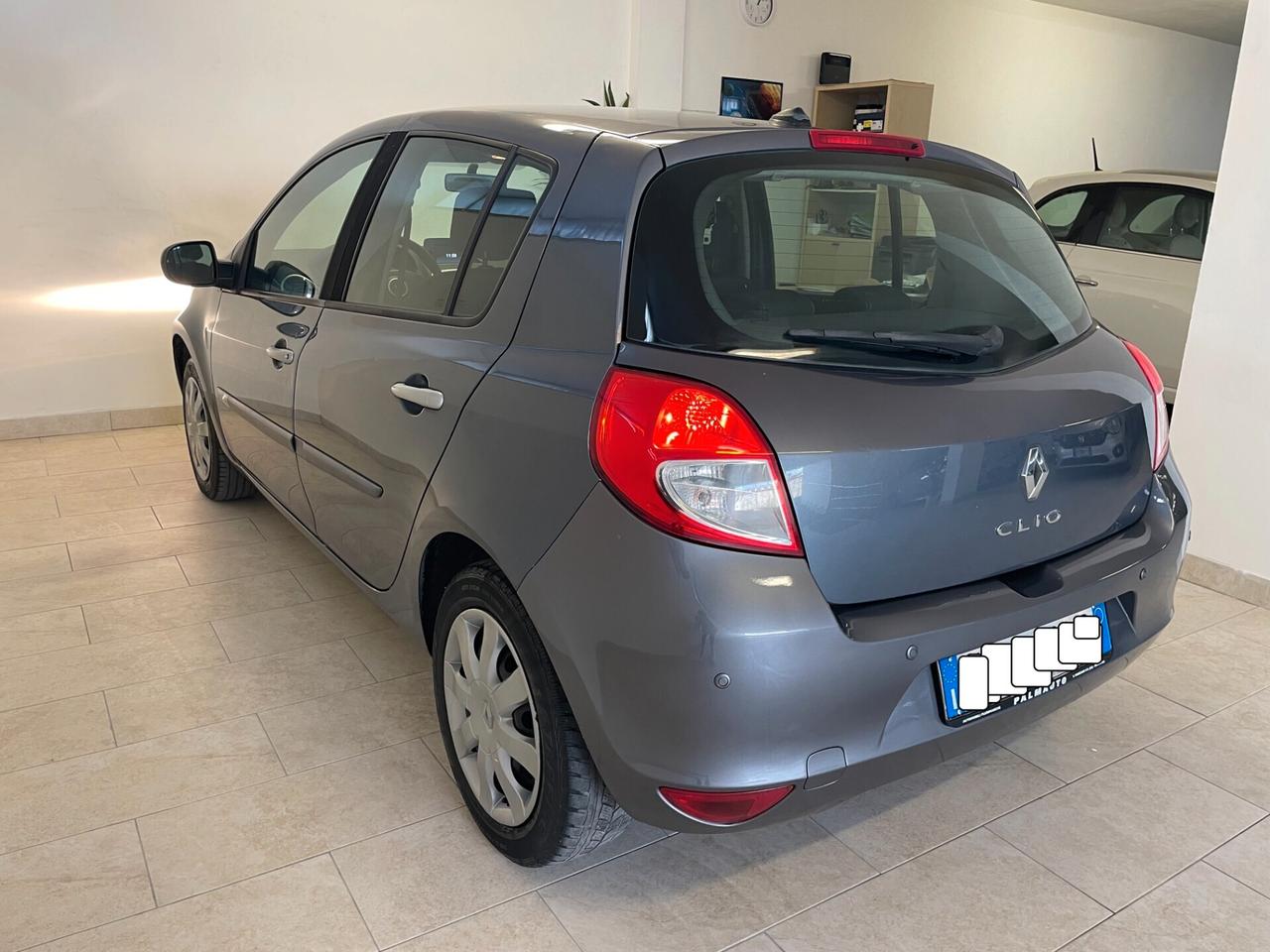 Renault Clio 1.2 GPL 5p Dynamique Distribuzione Tagliandata Neopatentati