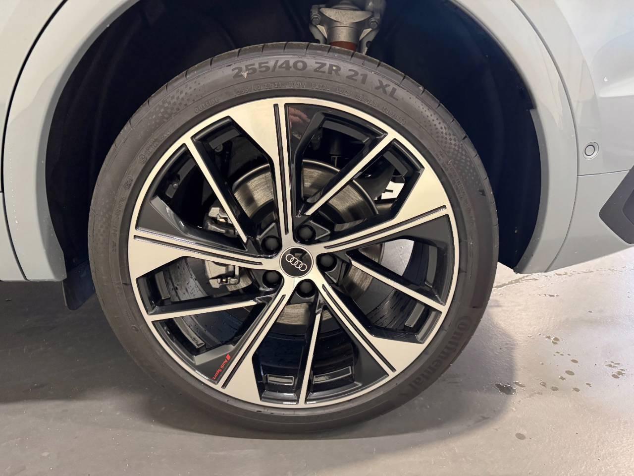 AUDI Q5 SPORTBACK 40 TDI MHEV QUATTRO S-TRONIC IDENTITY BLACK