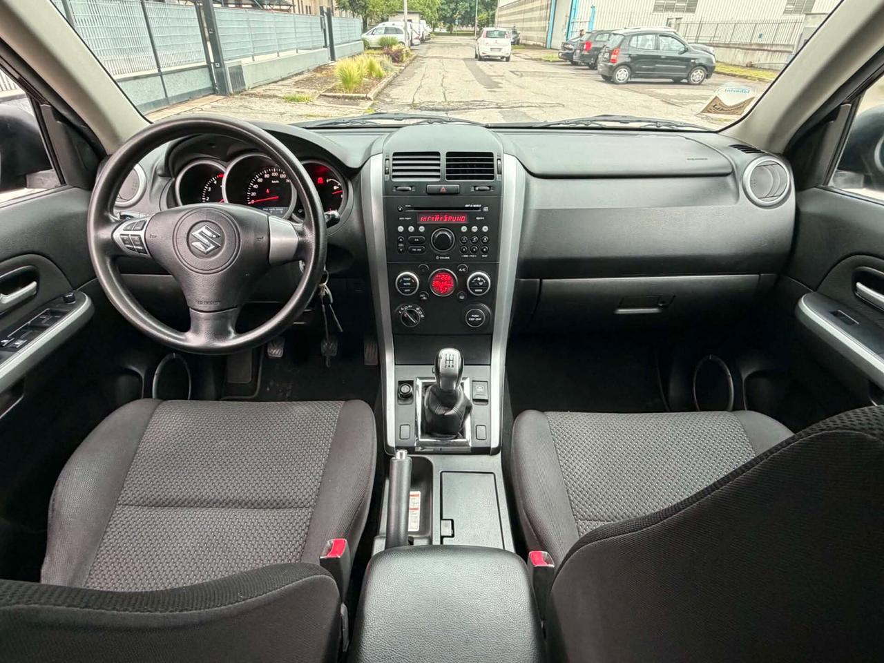 Suzuki Grand Vitara 5p1.9d 120CV-4x4-104.000km-GARANZIA-2010
