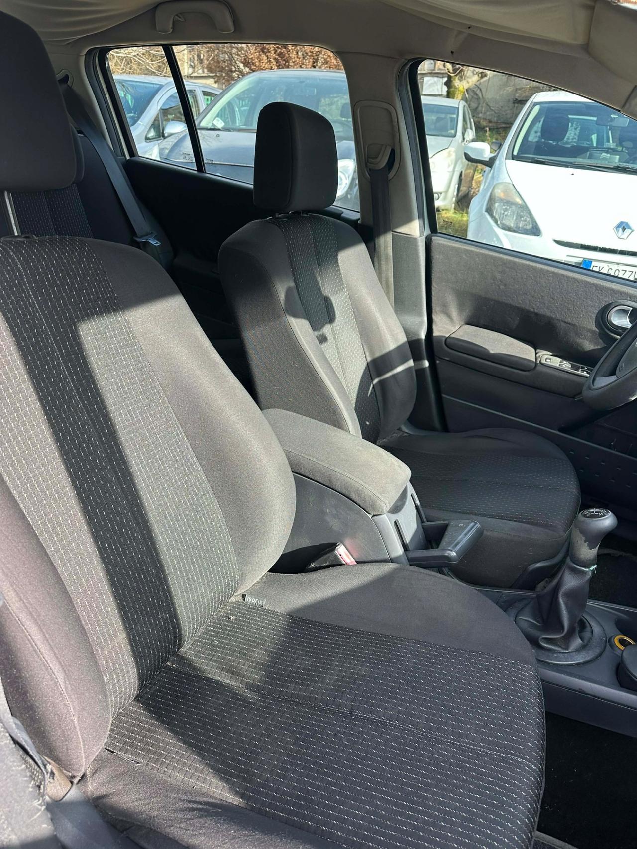 Renault MÈGANE DYNAMIQUE FULLOPT UNICOPROP