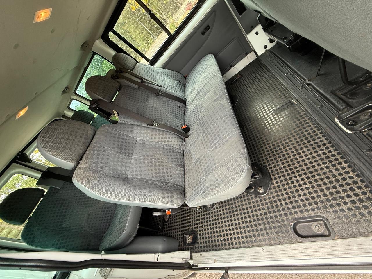 Ford Transit 9 posti