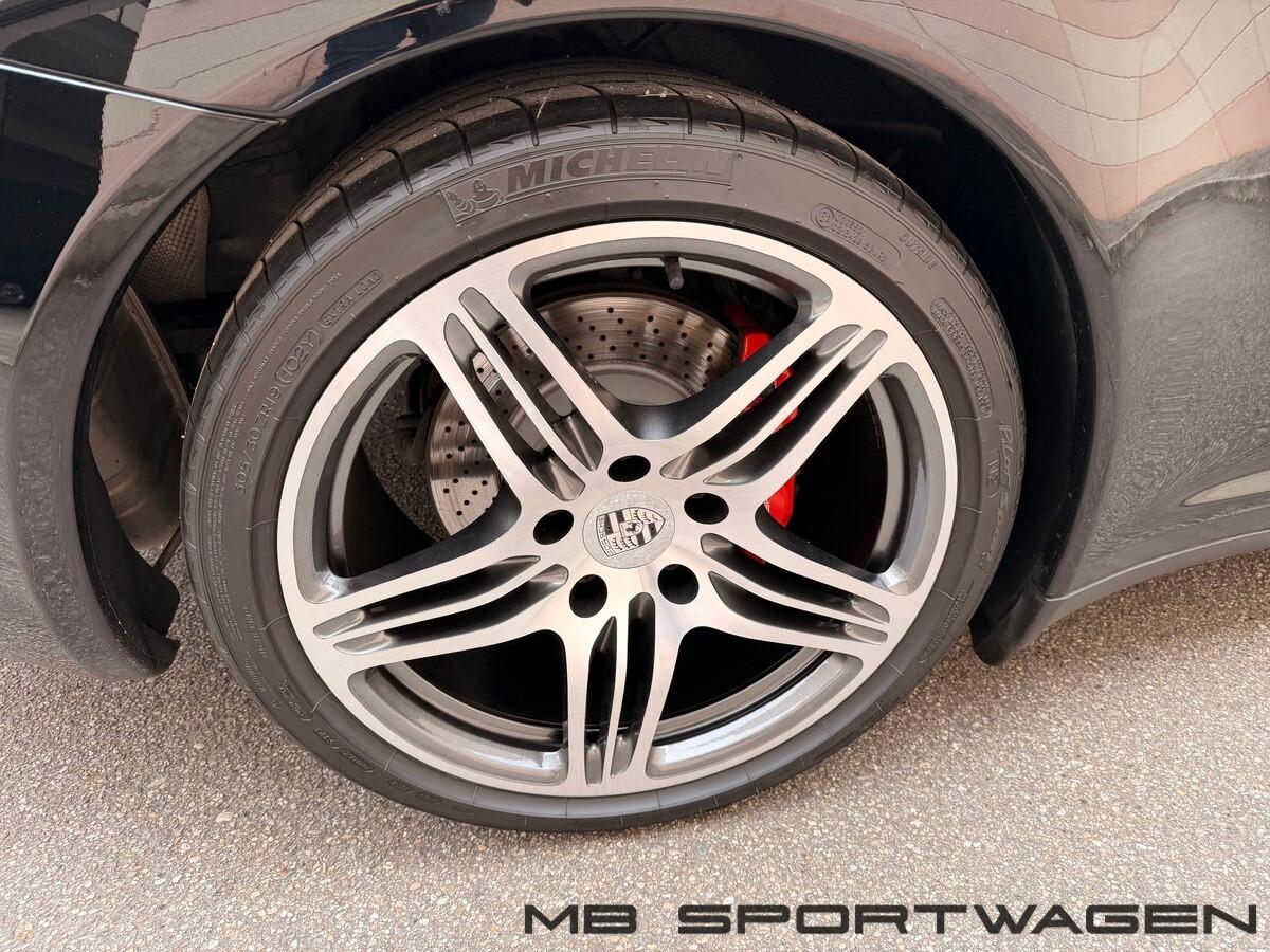 Porsche 911 Carrera 4S Cabriolet